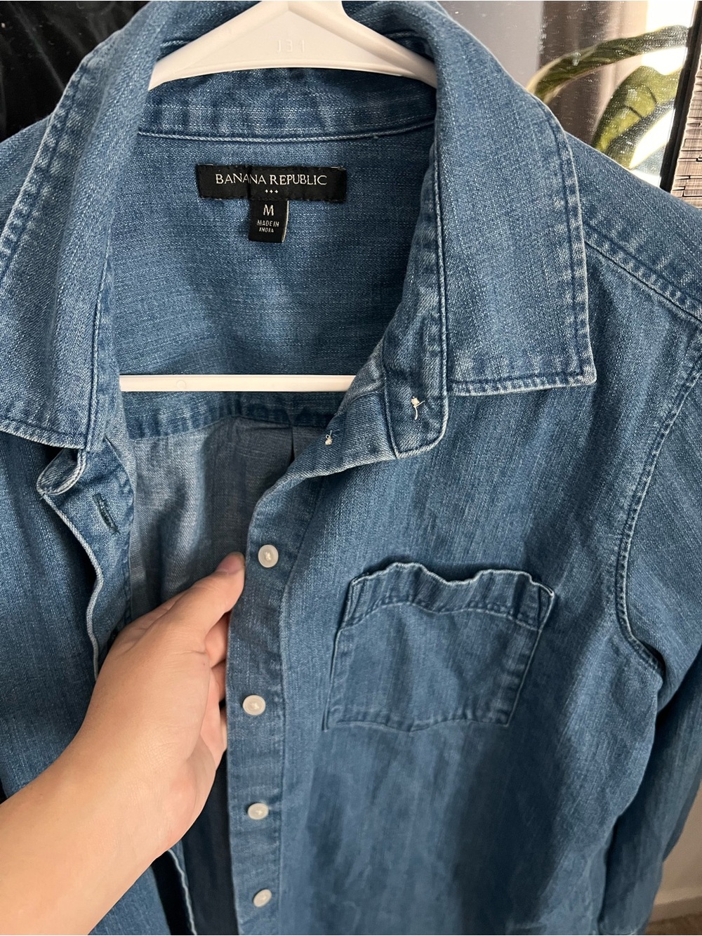 Banana Republic Women’s Denim Button-Up Jacket in Blue - Picture 2 of 4